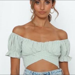 NWT adorable hello molly crop top !